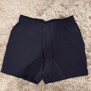 men’s Lululemon Bowline shorts
